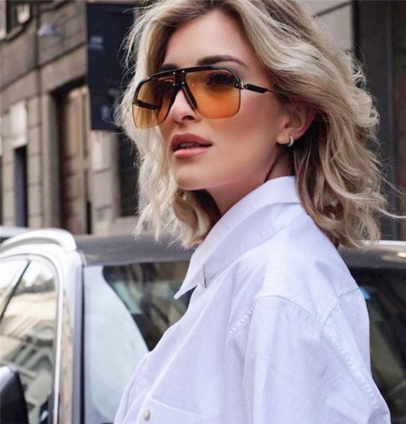 Mūsdienu sieviešu brilles - maskas tipa