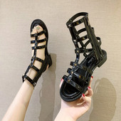 Modernas sieviešu sandales no eko ādas ar metāla elementu un rāvējslēdzēju - divi modeļi