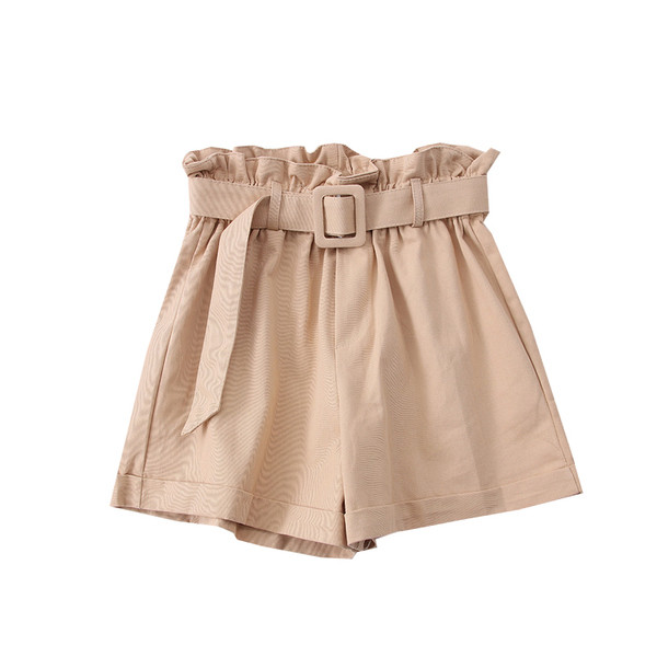 Jauns sieviešu šortu modelis ar paaugstinātu jostasvietu