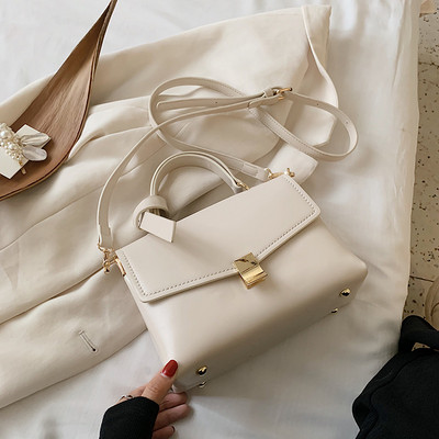 Moderna sieviešu soma no eko ādas ar diviem rokturiem