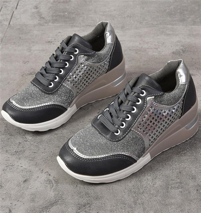 Mūsdienīgas ikdienas kedas ar platformu no eko ādas - lieli izmēri