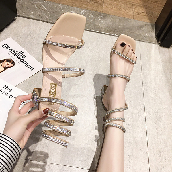 Modernas sieviešu sandales ar akmeņiem un biezu papēdi vairākās krāsās