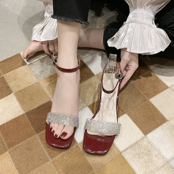 Sieviešu sandales ar akmeņiem un biezu papēdi vairākās krāsās