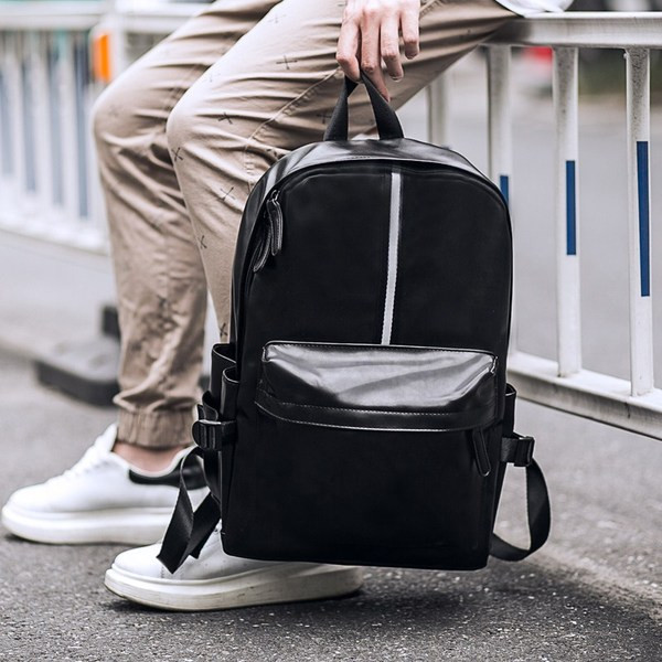 Μοντέρνο ανδρικό σακίδιο από οικολογικό δέρμα με φερμουάρ