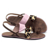 Sieviešu sandales ar plakanu zoli un dzīvnieku rakstu no eko ādas