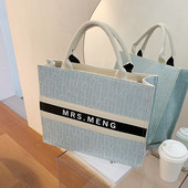 Moderna sieviešu soma no eko ādas ar īsu rokturi