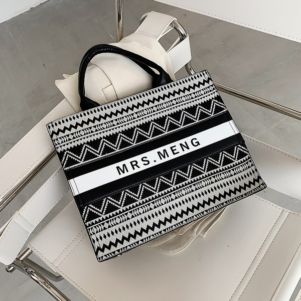 Ikdienas sieviešu soma ar īsu rokturi no eko ādas