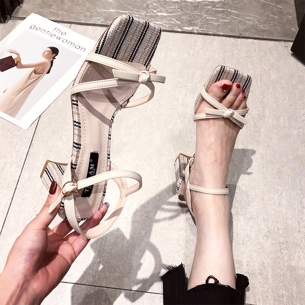 Női magas sarkú cipő és szalag több színben