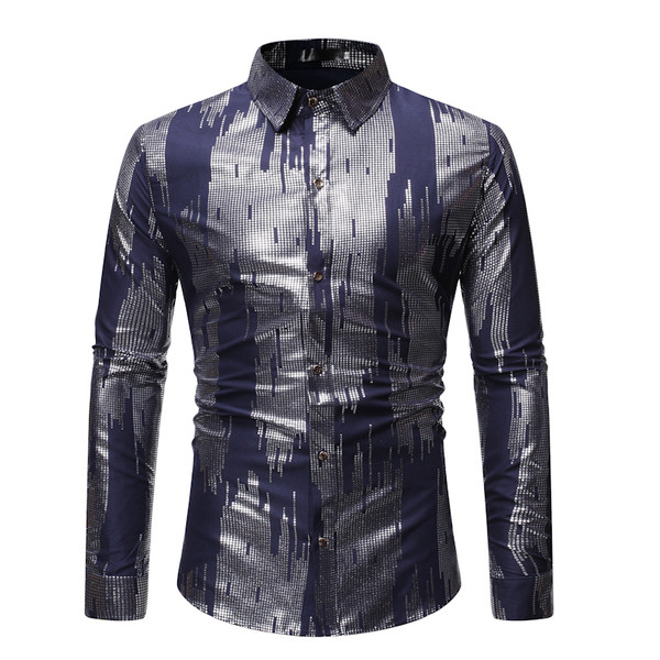 Moderns vīriešu krekls ar klasisku apkakli un garām piedurknēm