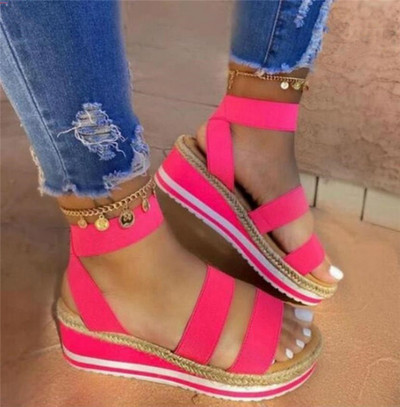 Sieviešu tekstila un platformas sandales - lieli izmēri