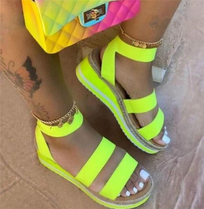 Sieviešu tekstila un platformas sandales - lieli izmēri