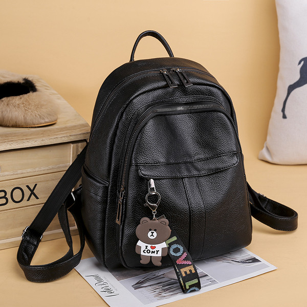 Mindennapi női hátizsák fekete színben - eko bőrből