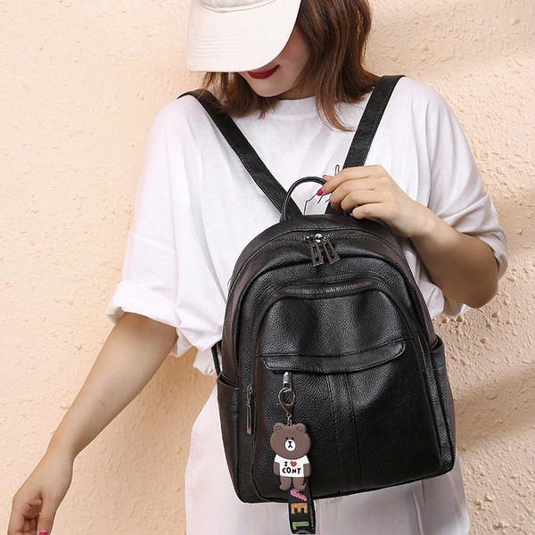 Mindennapi női hátizsák fekete színben - eko bőrből