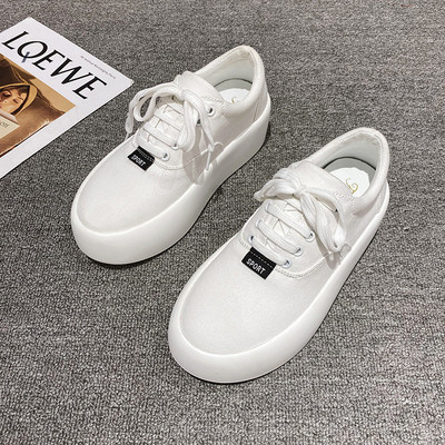 Sieviešu kedas un mežģīnes ar augstām zolēm vairākās krāsās