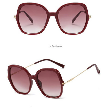 Lielas kvadrātveida saulesbrilles