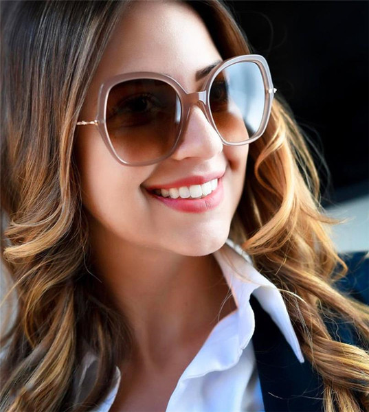 Lielas kvadrātveida saulesbrilles