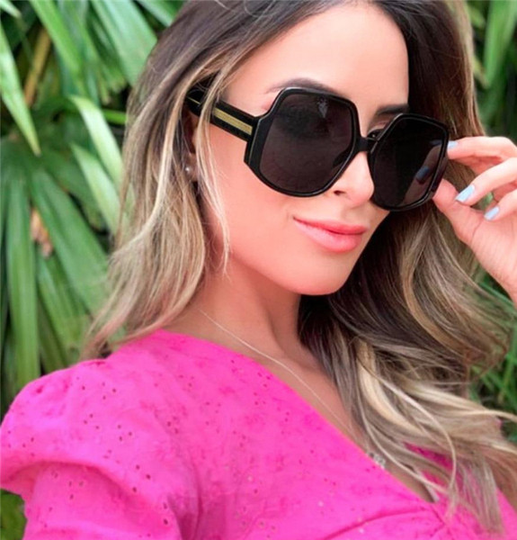 Sieviešu lielas kvadrātveida saulesbrilles