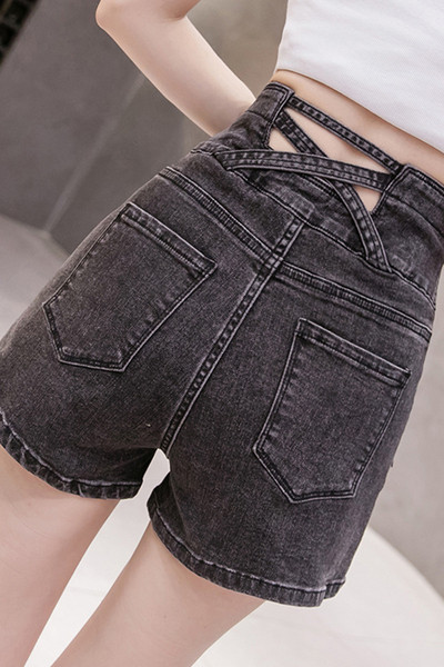 Moderni sieviešu džinsa šorti un kabatas ar augstu vidukli