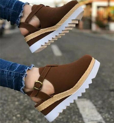 Sieviešu sandales no eko zamšādas platformas - lieli izmēri