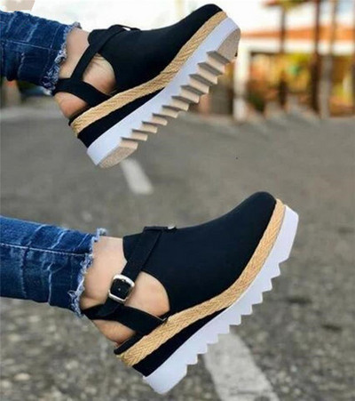 Sieviešu sandales no eko zamšādas platformas - lieli izmēri