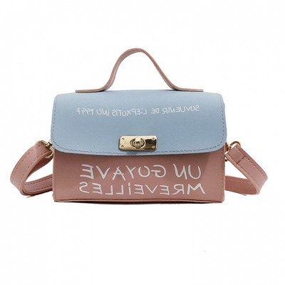 Új modell kis kézitáska váll rátéttel