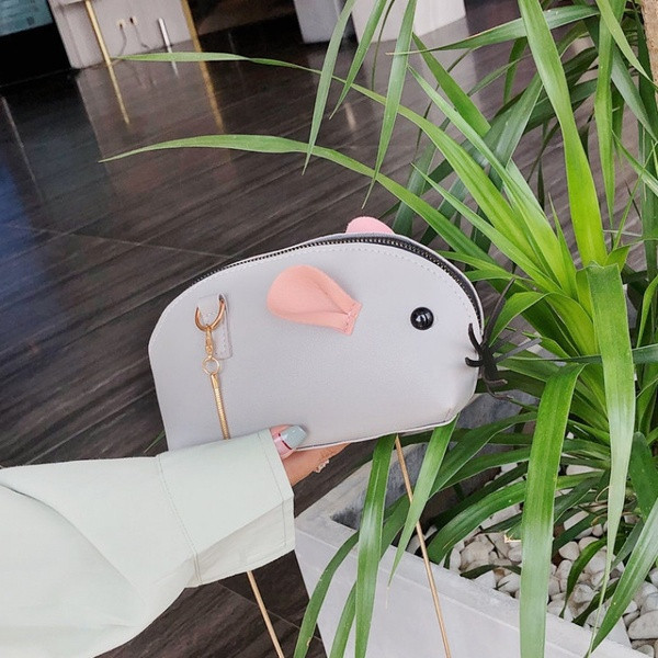 Új modell női táska fém lánccal és 3D elemmel