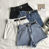 Jauns sieviešu džinsu modelis ar jostiņu un kabatām