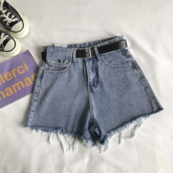 Jauns sieviešu džinsu modelis ar jostiņu un kabatām