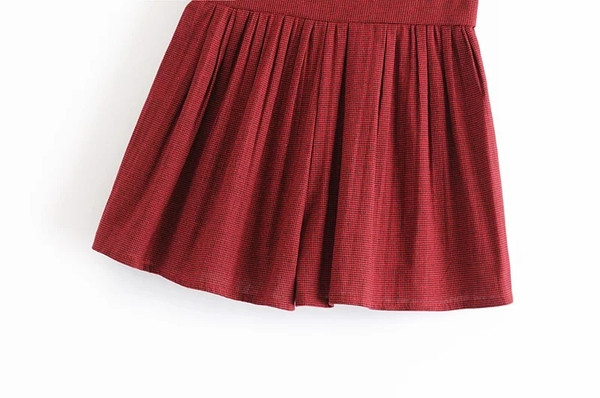 Alkalmi női rövidnadrág – magas derékkal