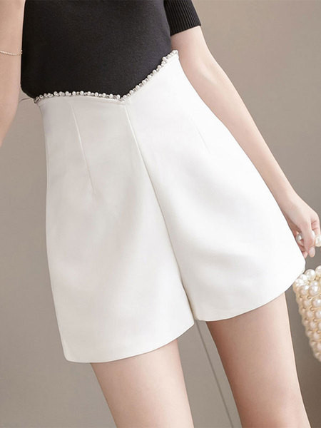 Mūsdienīgi sieviešu šorti ar augstu vidukli un pērlēm