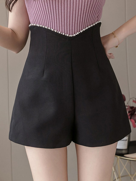 Mūsdienīgi sieviešu šorti ar augstu vidukli un pērlēm