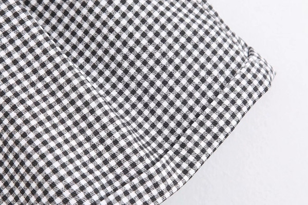 Sieviešu rūtaini šorti ar kabatām