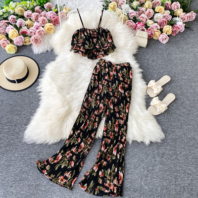 Mūsdienīgs sieviešu krāsu kroku komplekts ar ziedu rakstu, ieskaitot garās bikses un īsu bikses