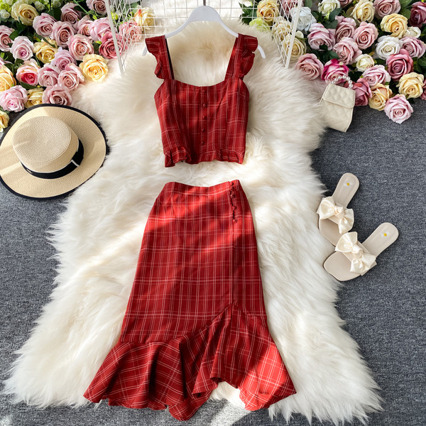 Moderns sieviešu svārku komplekts un īss tops ar lencēm