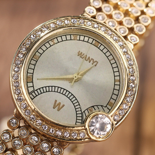 Stilīgs sieviešu pulkstenis ar akmeņu tipa rokassprādzi