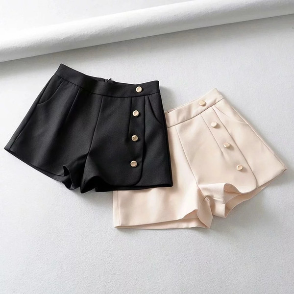 Moodsad naiste lühikesed nööpidega püksid