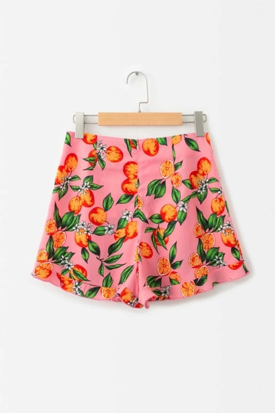 Krāsaini sieviešu šorti ar augstu vidukli