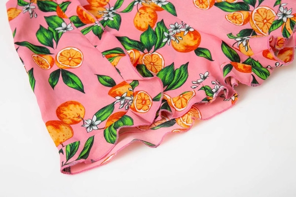 Krāsaini sieviešu šorti ar augstu vidukli