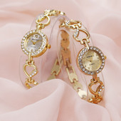 Arany női karóra kövekkel