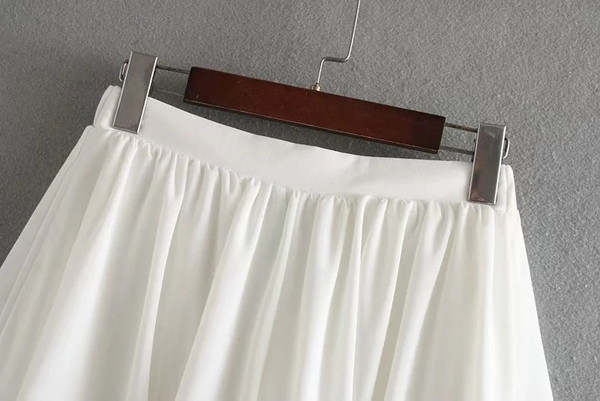 Alkalmi női rövidnadrág fehér - széles modellben