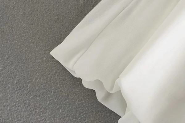 Alkalmi női rövidnadrág fehér - széles modellben