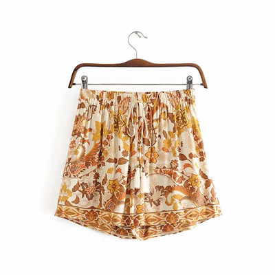 Casual γυναικεία σορτς με ελαστικό μέση - φαρδύ μοντέλο