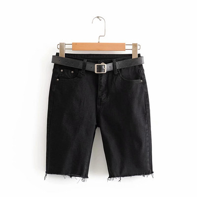 Modern női nadrág övvel, szakadt elemekkel