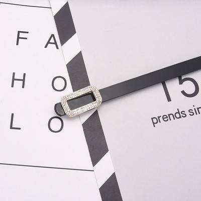 Női öv öko bőrből és fém díszítéssel - többféle modell