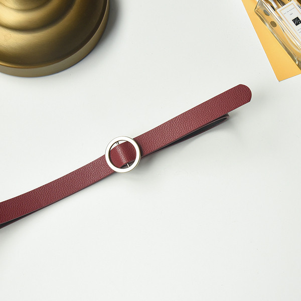 Modern női ökobőr öv fém gyűrűvel