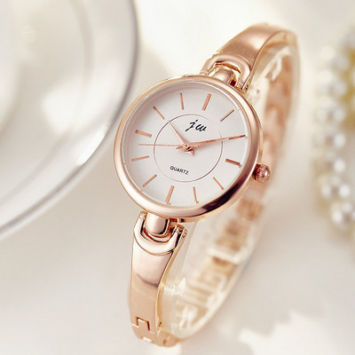 Mūsdienu sieviešu pulkstenis - tīrs modelis