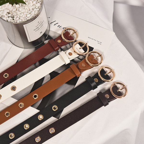 Moderna sieviešu josta ar metāla elementu - eko āda