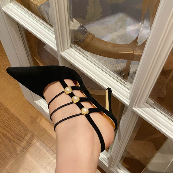 Sieviešu zamšādas sandales smails raksts ar pērļu rotājumu