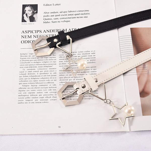 Moderna sieviešu eko-ādas josta ar metāla aksesuāru