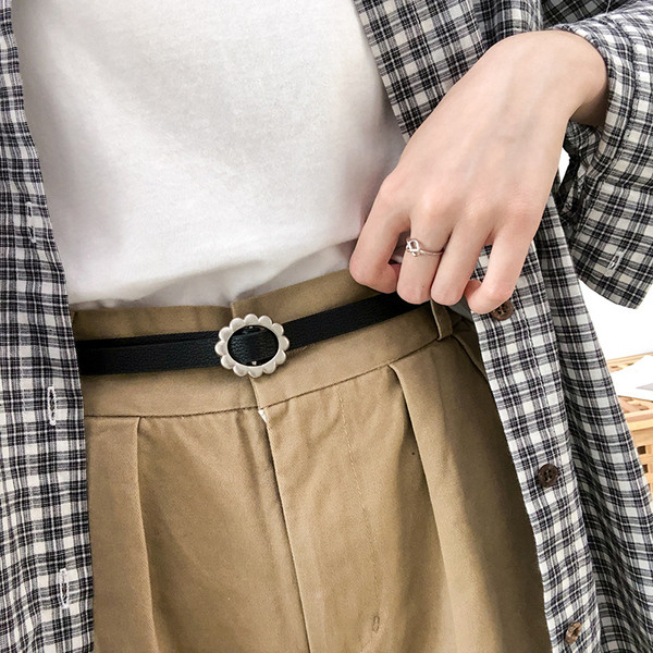 Moderna sieviešu eko ādas josta ar metāla elementu - divi modeļi